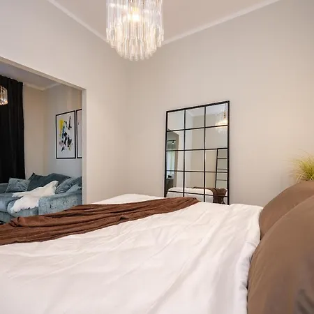 Designer In Telliskivi Apartment *